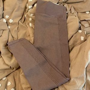 Unworn ribbed Aerie leggings, size medium.